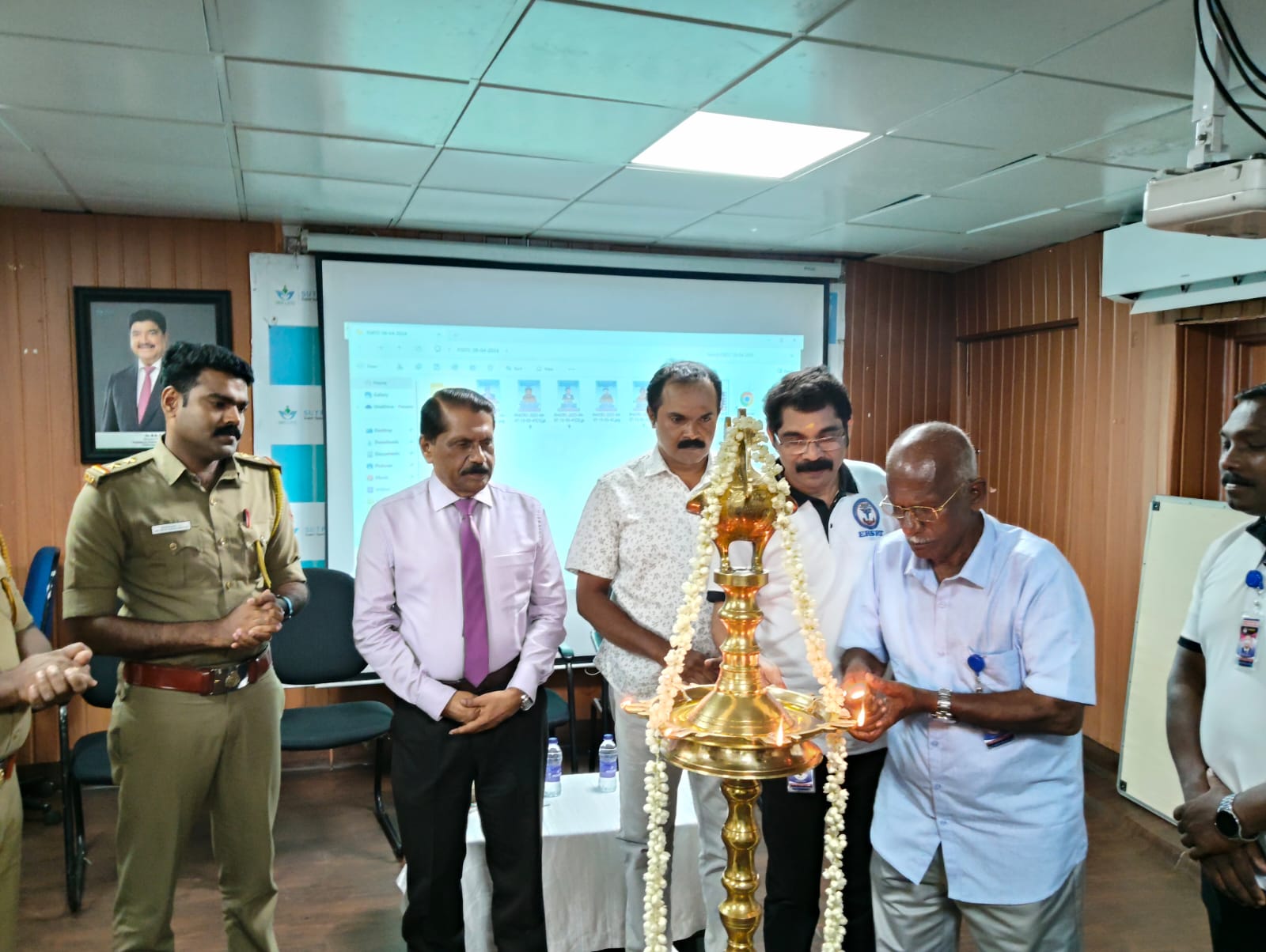 CEO Colonel Rajeev Manali inaugurating ERSRT Kerala website
